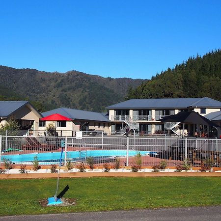Linkwater Motel And Backpackers Экстерьер фото